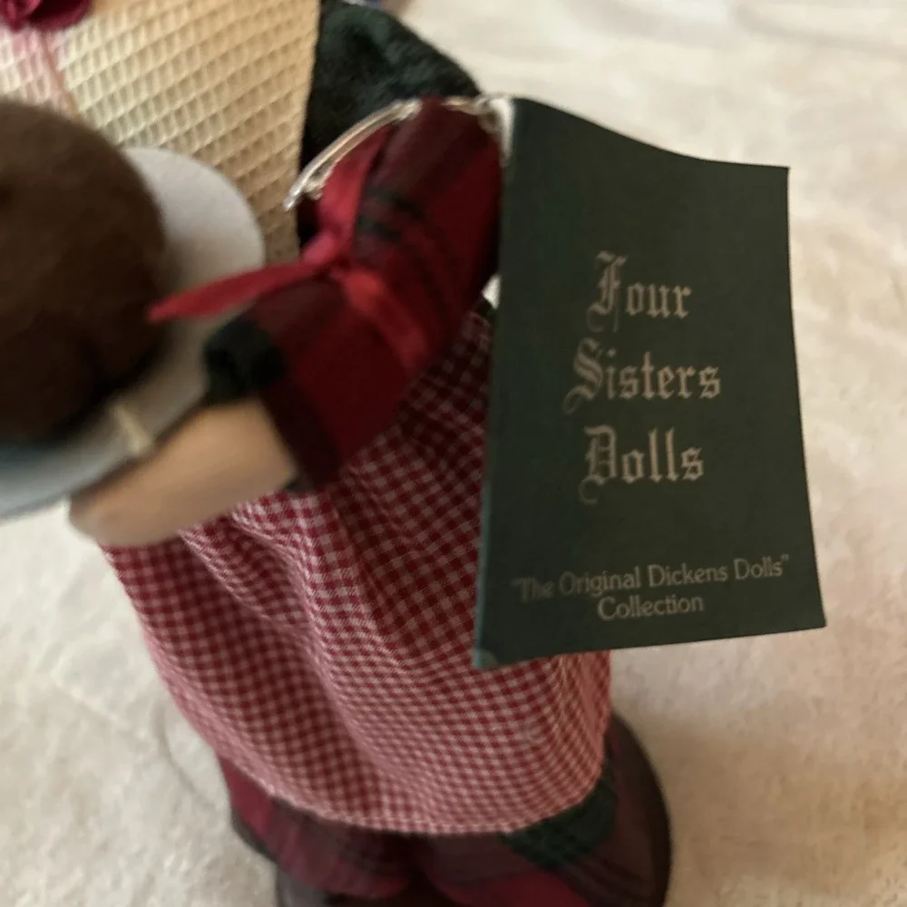VTG Four Sisters Original Dickens Hanna Mendus 1995 Doll Woman Holding‎ Platter